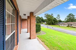 2652 Paddock Cir, Crestview, FL 32536 - Photo 67