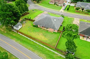 2652 Paddock Cir, Crestview, FL 32536 - Photo 95