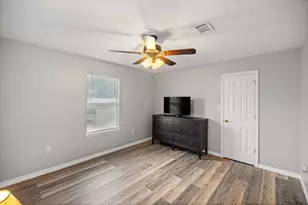 2652 Paddock Cir, Crestview, FL 32536 - Photo 27