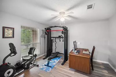 2652 Paddock Circle, Crestview, FL 32536 - Photo 9