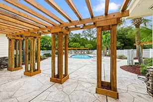 2652 Paddock Cir, Crestview, FL 32536 - Photo 99