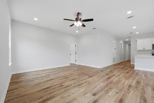 2827 Blackbird Ct, Crestview, FL 32539 - Photo 11