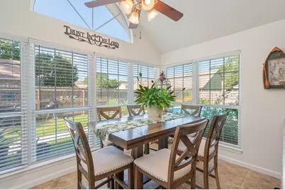 422 Northampton Circle, Fort Walton Beach, FL 32547 - Photo 11
