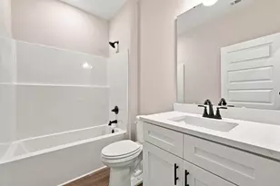 2828 Blackbird Ct, Crestview, FL 32539 - Photo 9