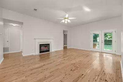 422 Mara Drive, Crestview, FL 32536 - Photo 1