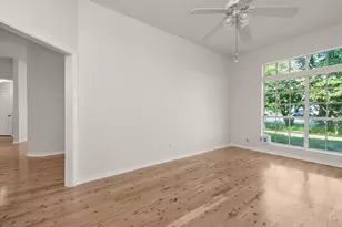 422 Mara Dr, Crestview, FL 32536 - Photo 5