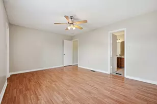 1807 Whispering Oaks Ln, Fort Walton Beach, FL 32547 - Photo 21