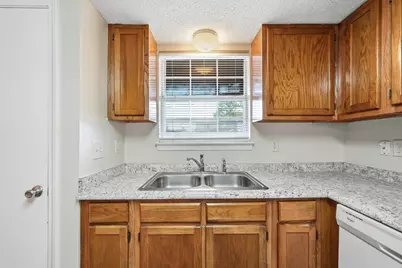1807 Whispering Oaks Lane, Fort Walton Beach, FL 32547 - Photo 7