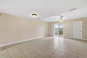 1807 Whispering Oaks Ln, Fort Walton Beach, FL 32547 - Photo 11