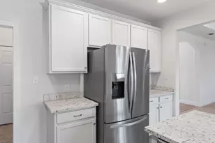 2382 Cumberland Way, Crestview, FL 32536 - Photo 17