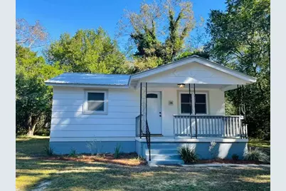 38 Lincoln Avenue, Defuniak Springs, FL 32435 - Photo 1