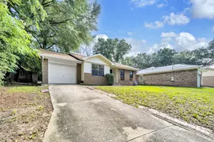 1109 45th St, Niceville, FL 32578 - Photo 7