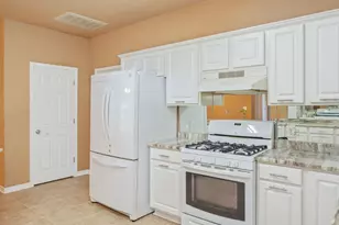5810 Hilary St, Crestview, FL 32539 - Photo 17