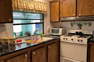 129 Patrick St, Wewahitchka, FL 32465 - Photo 9