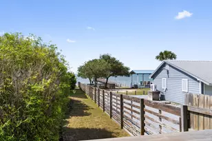 1915 Jo-Tam Ln, Navarre, FL 32566 - Photo 3