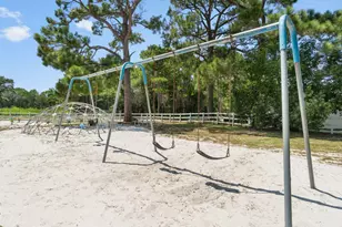 1974 Crosscreek Cir, Gulf Breeze, FL 32563 - Photo 35