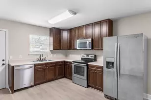 1974 Crosscreek Cir, Gulf Breeze, FL 32563 - Photo 11