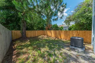 1800 Whispering Oaks Ln, Fort Walton Beach, FL 32547 - Photo 25