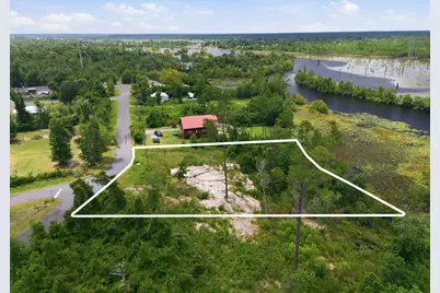 9802 Creek Bank Drive, Youngstown, FL 32466 - Photo 7