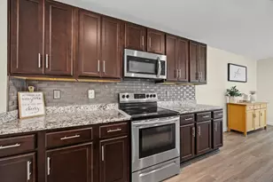 352 Merlin Ct, Crestview, FL 32539 - Photo 9