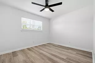 27 SW Driftwood Pkwy, Fort Walton Beach, FL 32548 - Photo 27