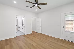 308 B Okaloosa Ave, Valparaiso, FL 32580 - Photo 17