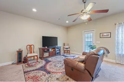 124 E Iron Horse Drive, Crestview, FL 32539 - Photo 7