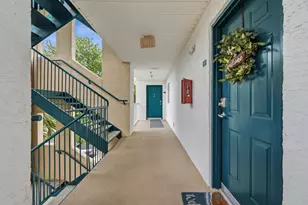 4270 Calinda Ln, Niceville, FL 32578 - Photo 3