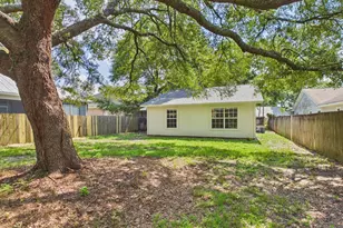 1920 Redwood Ave, Niceville, FL 32578 - Photo 25