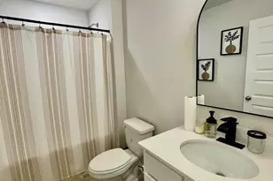 433 Scarborough St, Crestview, FL 32539 - Photo 27