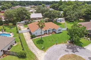 6890 Gaspar Ct, Navarre, FL 32566 - Photo 3