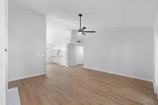 208 Cottonwood Ct, Niceville, FL 32578 - Photo 15
