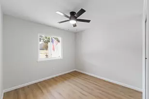 208 Cottonwood Ct, Niceville, FL 32578 - Photo 17