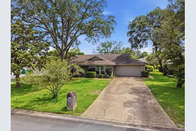 85 Lake Lorraine Circle, Shalimar, FL 32579 - Photo 9