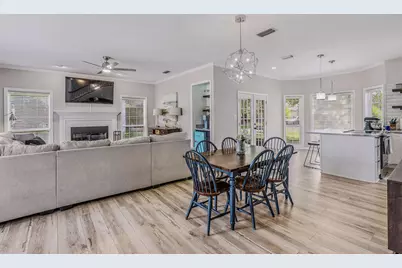 895 Shalimar Court, Shalimar, FL 32579 - Photo 5