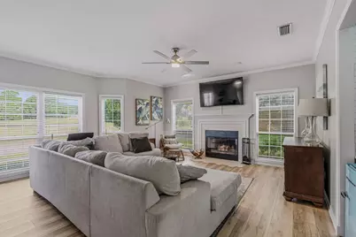 895 Shalimar Court, Shalimar, FL 32579 - Photo 7