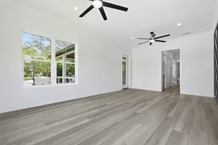 8 NE Yacht Club Dr, Fort Walton Beach, FL 32548 - Photo 29