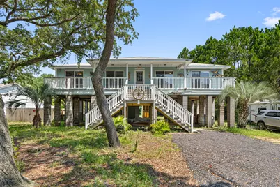 3034 Bay Street, Gulf Breeze, FL 32563 - Photo 1
