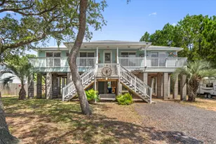 3034 Bay St, Gulf Breeze, FL 32563 - Photo 1