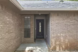 2216 Calle De Marbella, Navarre, FL 32566 - Photo 5