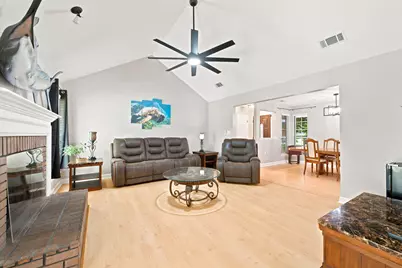 2216 Calle De Marbella, Navarre, FL 32566 - Photo 1