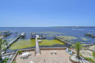 2566 Cayenne Ln, Shalimar, FL 32579 - Photo 93