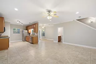 105 Duloft St, Fort Walton Beach, FL 32547 - Photo 11