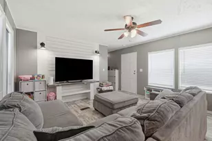 940 Hiawatha St, Holt, FL 32564 - Photo 7