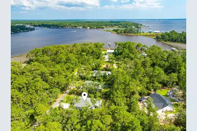 393 Bayside Drive, Freeport, FL 32439 - Photo 5