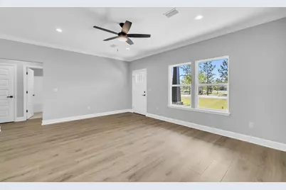 193 Hunters Ridge Drive, Defuniak Springs, FL 32433 - Photo 11