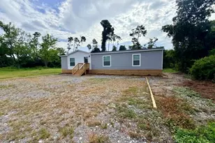 7430 Jefferson Ave, Southport, FL 32409 - Photo 3