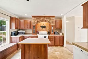 439 Woodpecker Ln, Holt, FL 32564 - Photo 11