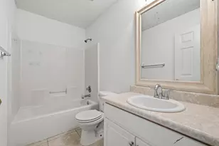 1024 Freeport Ct, Mary Esther, FL 32569 - Photo 9