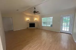 4821 Acorn Dr, Crestview, FL 32539 - Photo 3